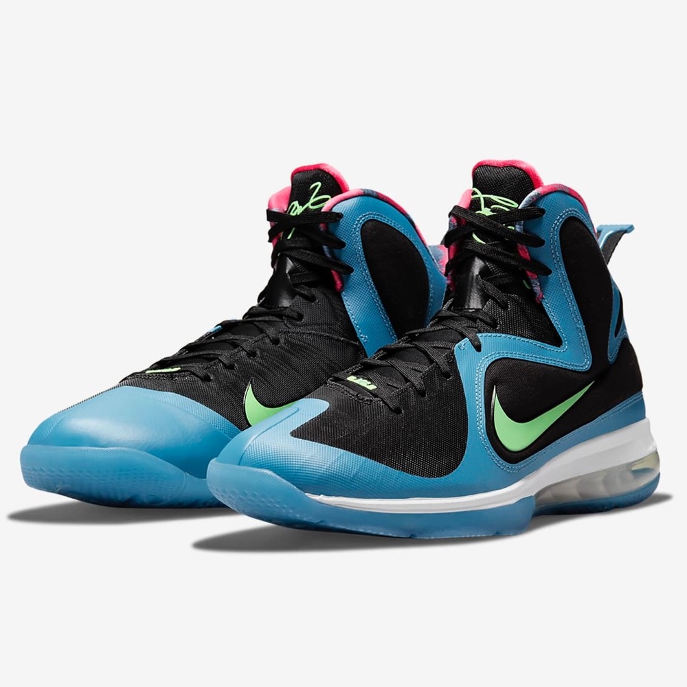 NEW/SEALED Nike LeBron IX 9 South Coast 2022 - Size 11.5